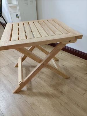 モダンデザイン 小型折りたたみ庭 ゴム木製 庭のテーブル 屋外 コーヒー 飲み物 郵便 包装 モダン スタイル