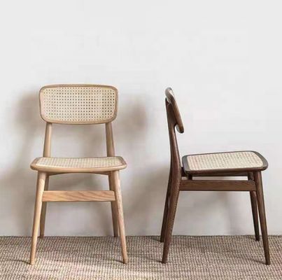 モダンデザイン ノルディック様式 固木ラタン シートチェア OEMサービス