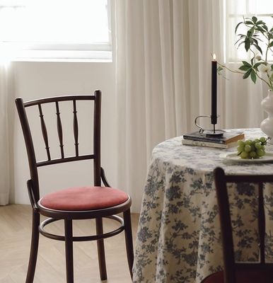 ダイニングルーム 家具 固木 ベルベット クラシック 木製 贅沢 古物 中古 現代の椅子 結婚式や特別なイベント