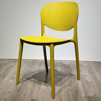 フードコート ダイニングルーム 家具 スタック可能 プラスチック製PPチェア モダンなデザインスタイルで 安価