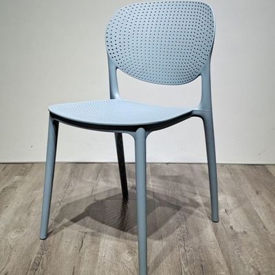 フードコート ダイニングルーム 家具 スタック可能 プラスチック製PPチェア モダンなデザインスタイルで 安価