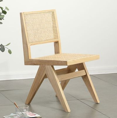 古代 ノルディック レストラン 家具 ホテルラタン/ウィッカーと良いデザインの固木食卓