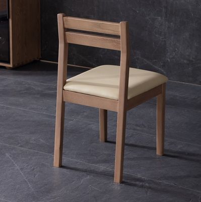リビングルーム家具 現代のクラシックデザインのクッション付き 固木椅子