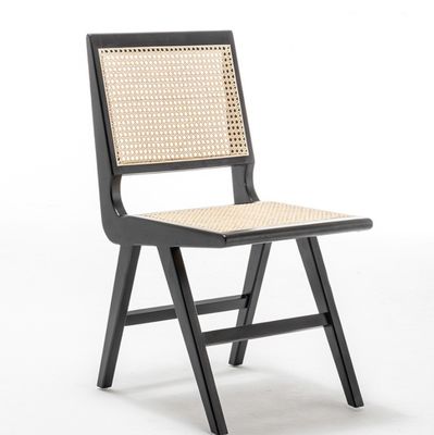 現代のデザイン ダイニングチェア 家庭用ダイニングルームのための実用的なラタン家具