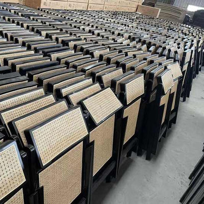 木製の食堂家具 レストランやイベント用耐久性のある折りたたみの椅子