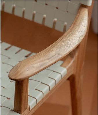 ホテル ノルディック デザイン 固い灰 木製 馬  седло 革 織物 座席 積み立てられる ダイニング 椅子 現代のカフェ・レストラン用