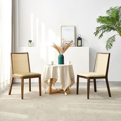 レストラン家具 灰木の枠とタペストリーシートのラタン椅子