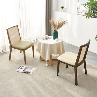 レストラン家具 灰木の枠とタペストリーシートのラタン椅子