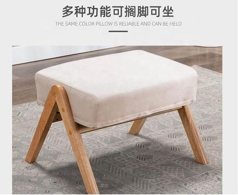 現代 固木 の 扶手椅子は 客室 の スタイル と 快適さ の 完璧な 組み合わせ です