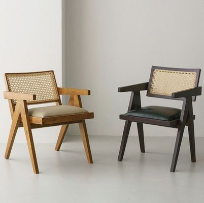 木製のラタン食卓用アームレスト椅子 固木建築 一般家具