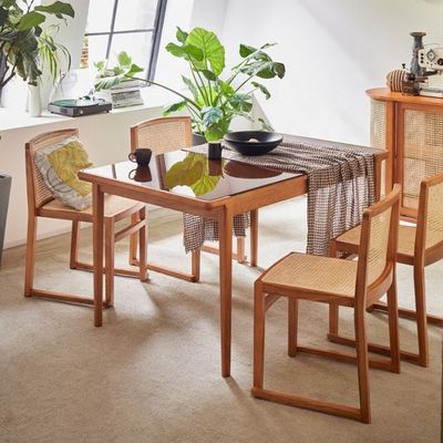 ダイニングルーム 家具 宴会用 現代の固木食卓 積み立てられるラタン椅子 NO 折りたたみ