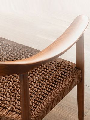 ノルディックアームチェア リビングルーム会議室 W59*D47*H73CM 漆器で完成した現代木
