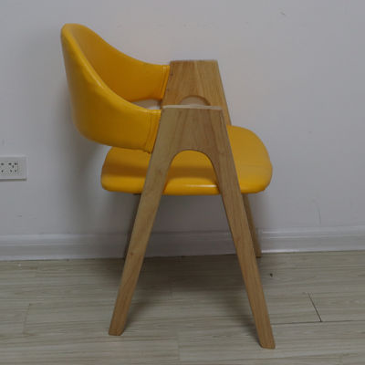 リビングルーム家具 織物の枕とカスタマイズされたデザインの現代的な固木食卓