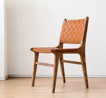 現代のレジャーダイニングチェア 織物革 固木 ダイニングルーム家具