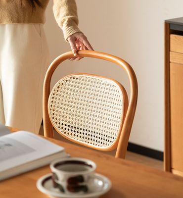 Dining Chair 天然織りのラタンと固い木から