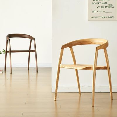 郵便包装 レストラン ホテルの家具用 デザイン 郵便包装 ダイニングチェア 固木 現代のナッツ 色 サイズ W57*D53*H77CM