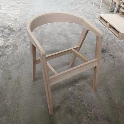 レストラン家具 ノルディックスタイルの木製食堂椅子 PU / 織物革 舗装 レストラン用現代木製椅子