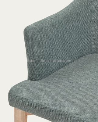 マシッドウッド・レッグ リビングルーム リレジャーチェア 独特のリュックリストデザイン 織物 ダイニングチェア 現代のダイニングルーム家具