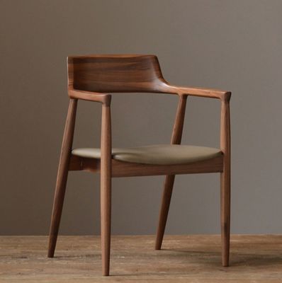 家具 一般 固木 レストラン ダイニング 椅子 豪華 現代のデザインとPU革素材