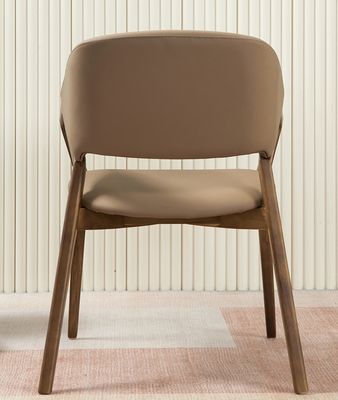 2023 モダンデザイン マシッドウッド PU レザー ダイニングルーム カフェ用 ブームチェア レストランに魅力を与え