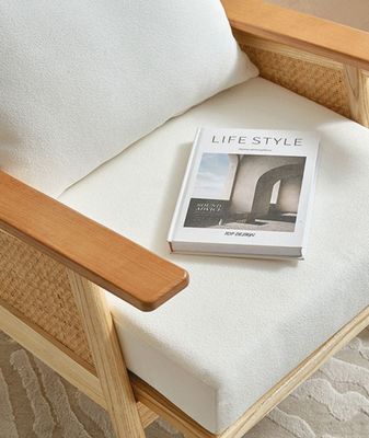 頑丈で汎用的な固木 PU革織物 ナチュラルプラスチックのラタンサンプル