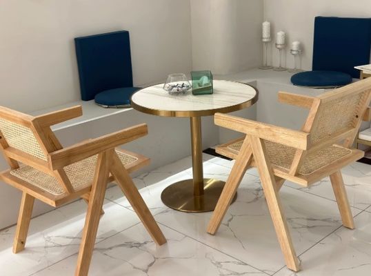 黒/ナッツ木色 肉木 ロータン椅子 現代のスタイルのダイニングルーム家具