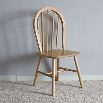 エレガントなダイニングルームのためのスタイリッシュで機能的な北欧固木食卓 W49.5*D51*H79cm