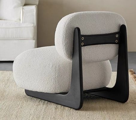 ノルディックデザインでホテルをアップグレード モダン マシッドウッドチェア羊毛 ダイニングルーム 木製チェア