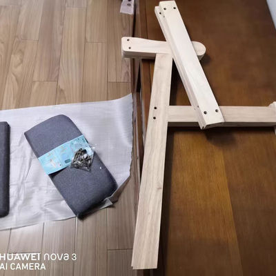 現代固木PU革 レストランチェア 一般家具内のサンプルダイニングルーム