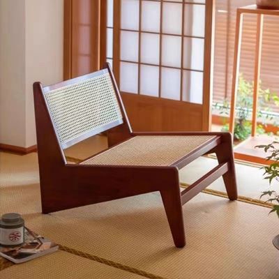 客室用のゴム製の木製枠 ノルディックスタイルの休憩椅子 木製のラウンジチェア