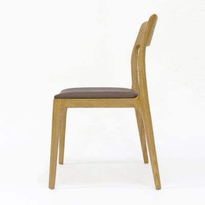 休憩施設 食卓 ヴィンテージ 木製 パーソナライズされた布のタペストリーとニトロラック仕上げ